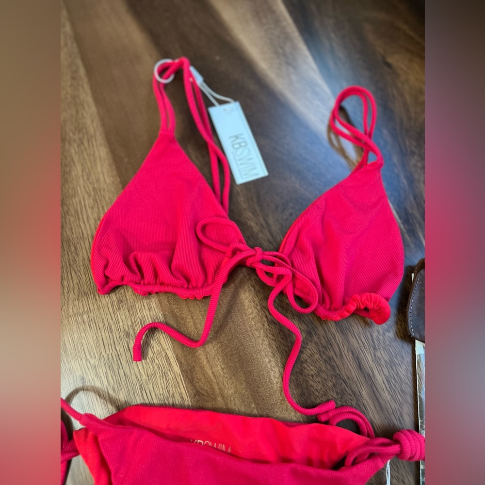 KB SWIM • BERMUDA TOP & BOTTOM • Color: Cherry (Rib) - Picture 4 of 9